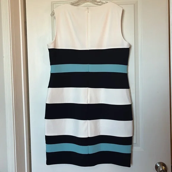 NWT gorgeous Tommy Hilfiger sleeveless striped dress Size 16 hidden zipper - Picture 2 of 10